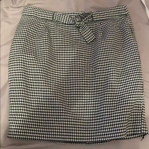 Black & white loft skirt